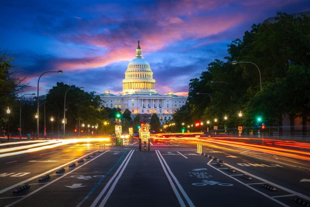 Kimpton Hotel Monaco Washington Dc By Ihg Exterior photo